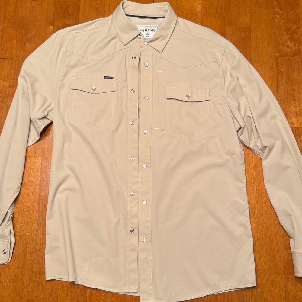 Poncho Long Sleeve light Tan/Cream Shirt M Slim Fit Western Snaps 
Like new